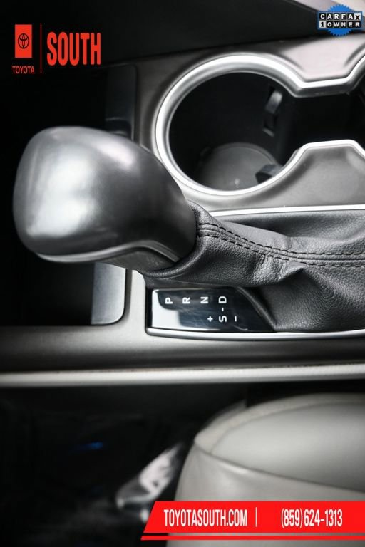 Used 2023 Toyota Camry XLE image 30