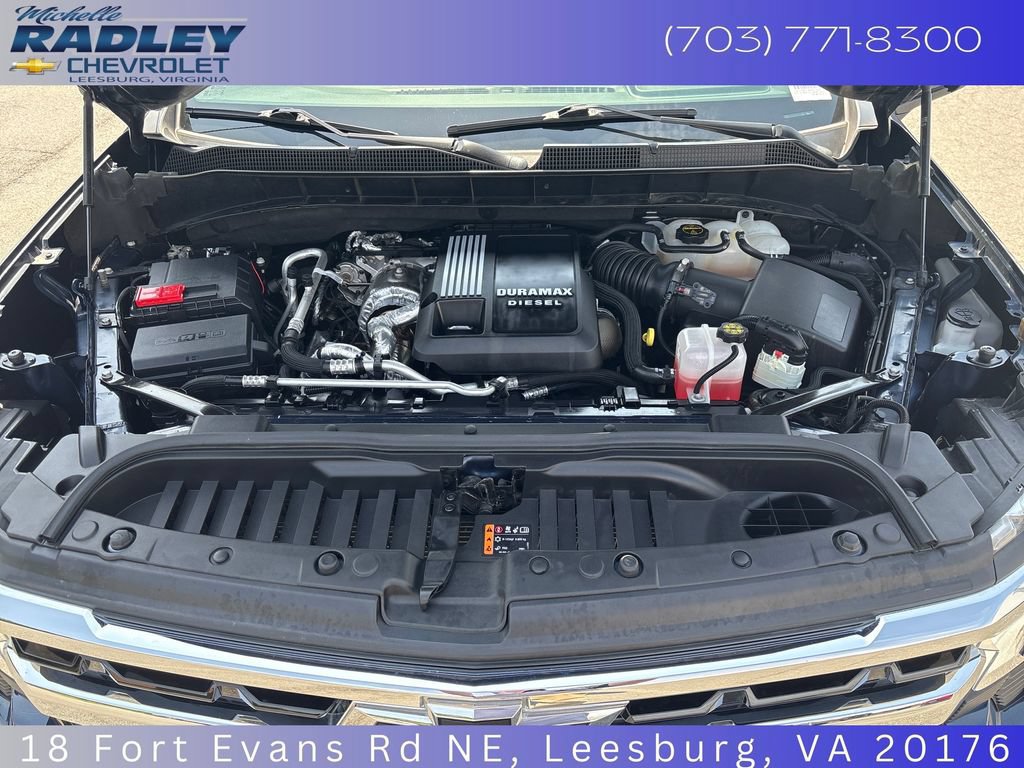 Used 2022 Chevrolet Silverado 1500 LT w/ Z71 Off-Road Package AWD/4WD image 10