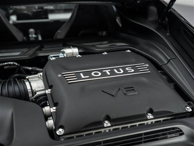 Used 2025 Lotus Emira RWD image 29