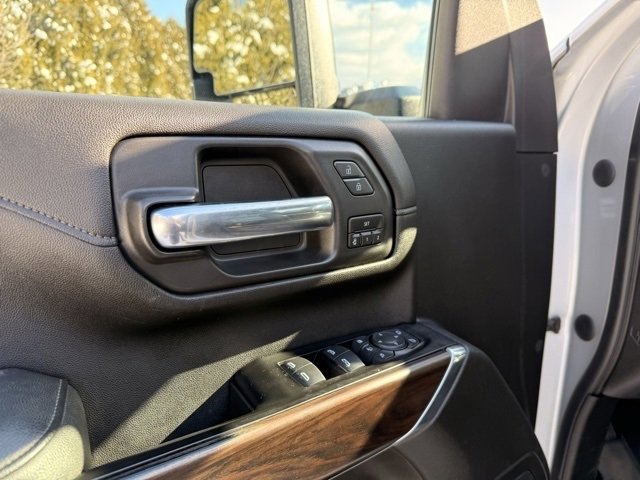 Used 2020 GMC Sierra 2500 SLT w/ SLT Convenience Package image 19