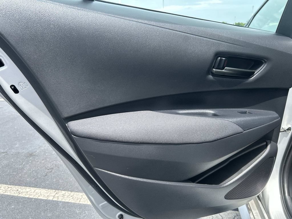 Used 2023 Toyota Corolla LE FWD image 12