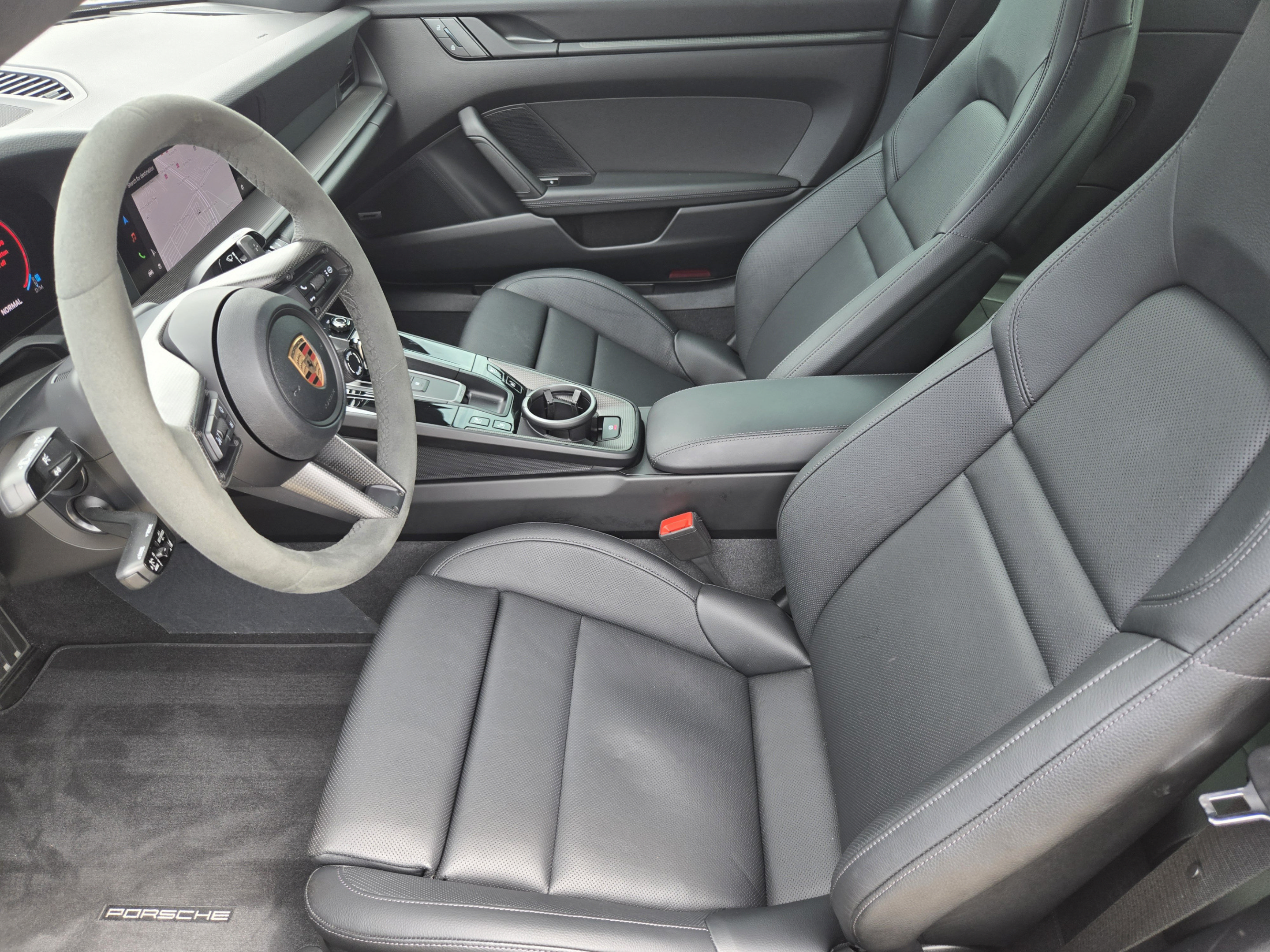Used 2025 Porsche 911 Carrera RWD image 7