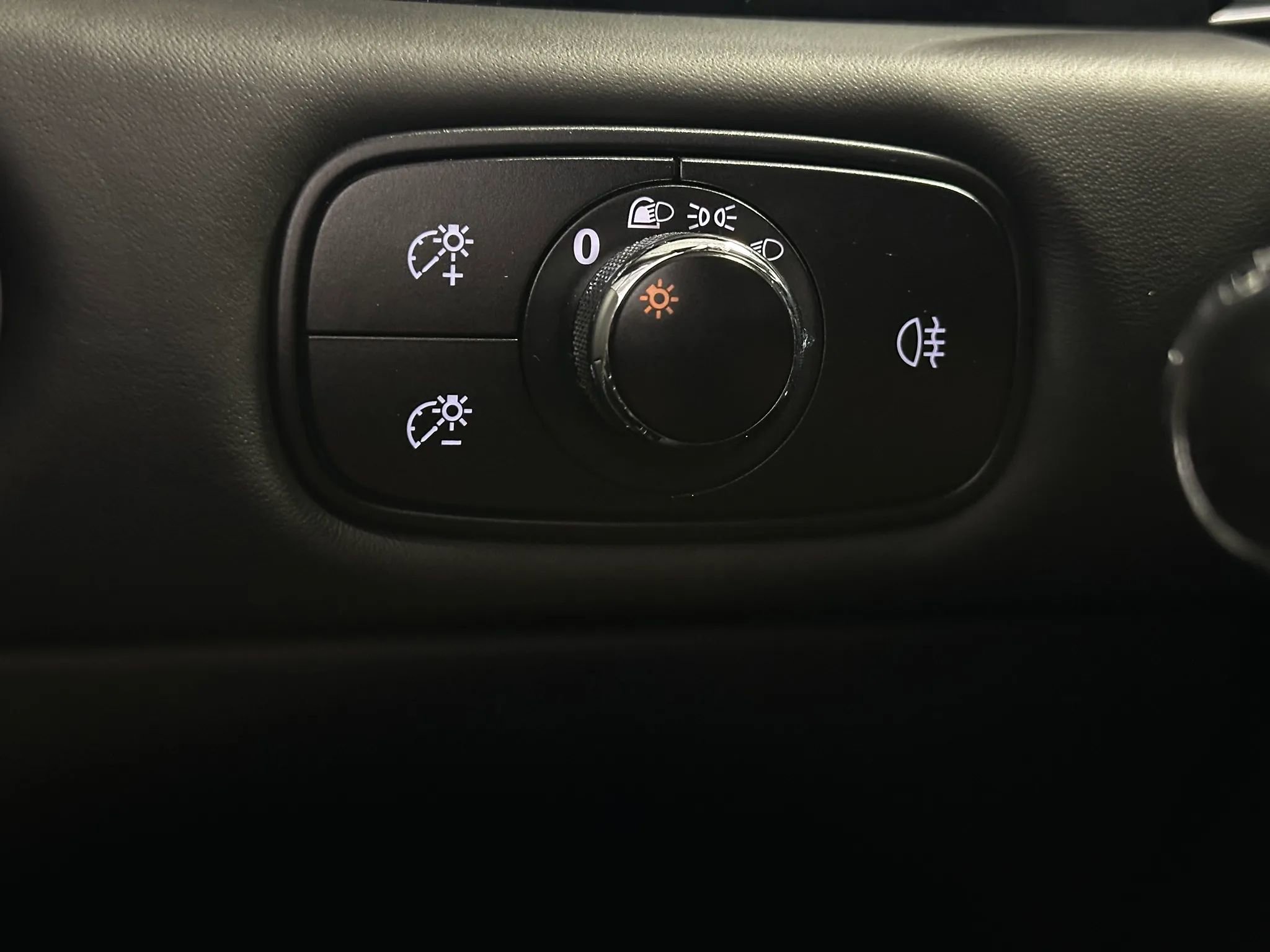 Used 2017 Bentley Continental GT image 26