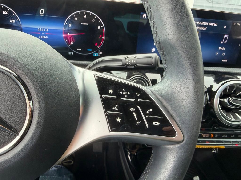 Used 2025 Mercedes-Benz CLA 250 image 9