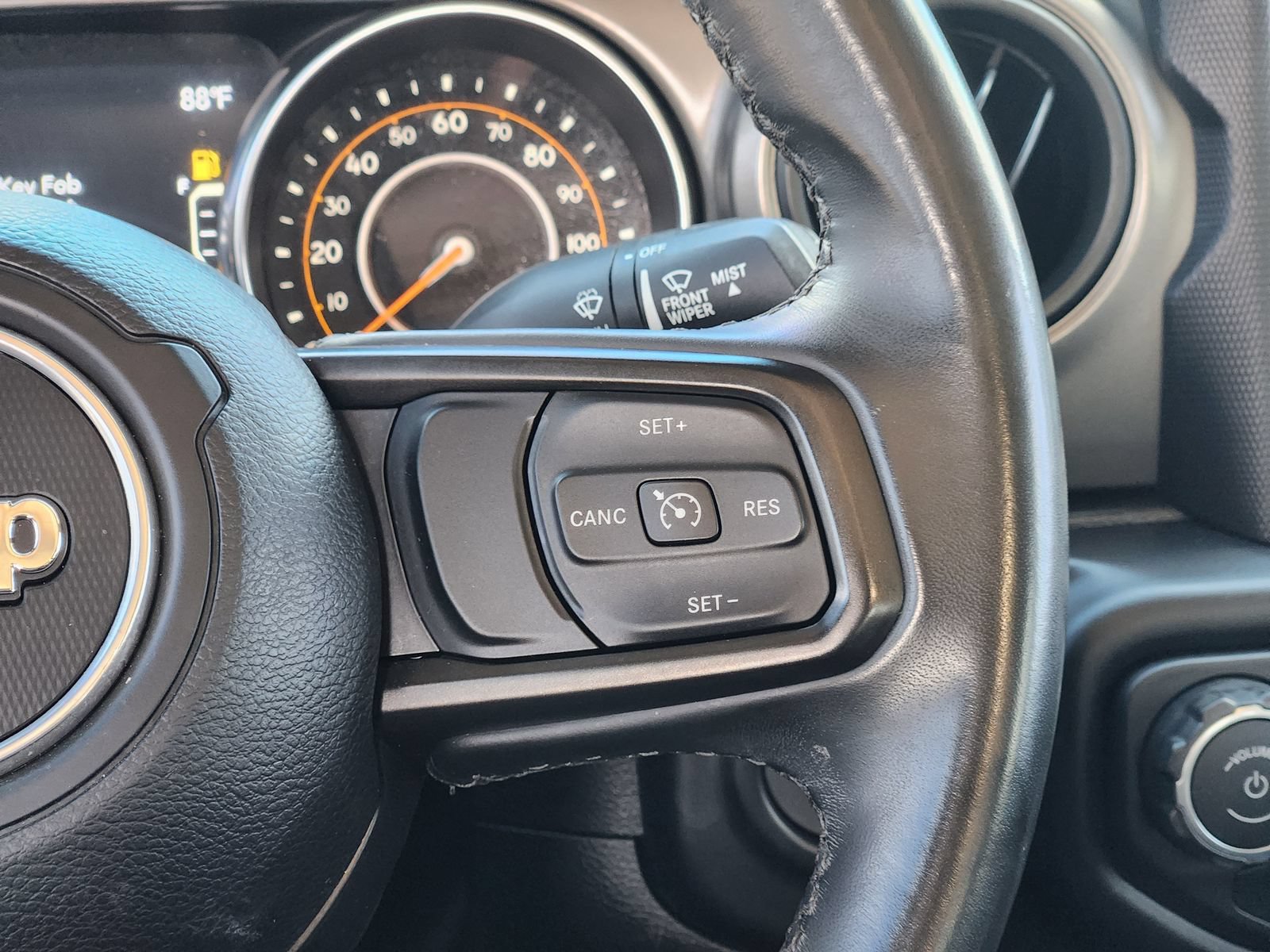 Used 2022 Jeep Gladiator Sport AWD/4WD image 37