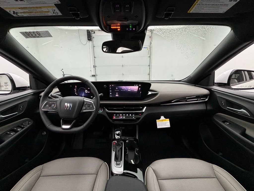 New 2026 Buick Envista Avenir image 2