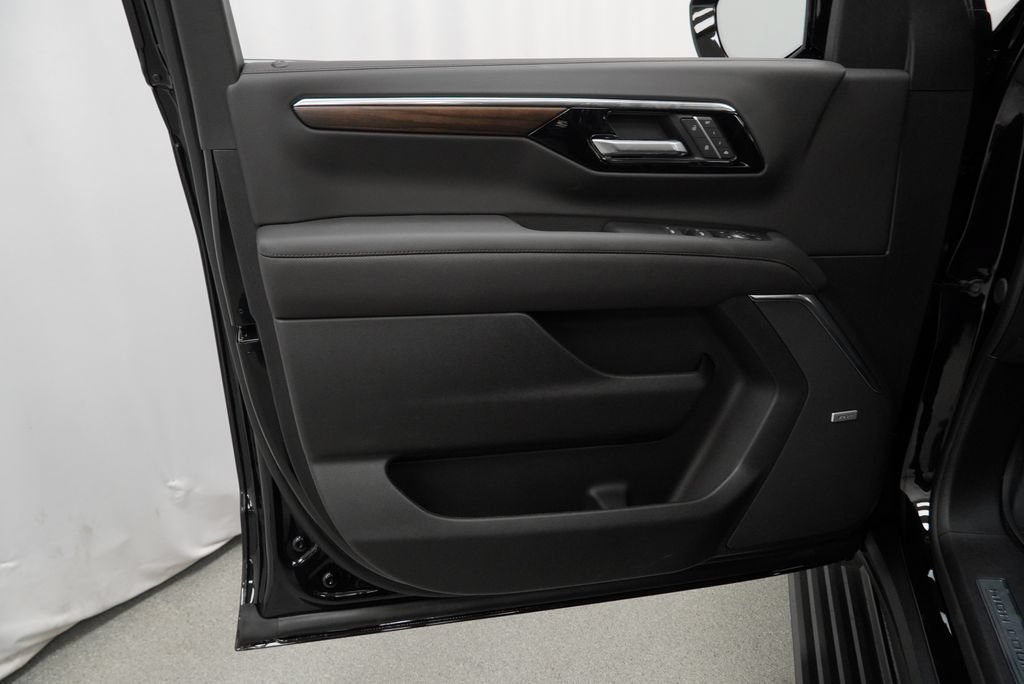 New 2026 Chevrolet Tahoe High Country AWD/4WD image 25