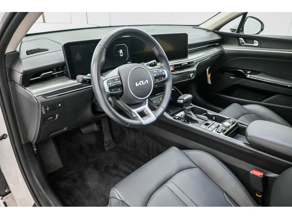 Used 2025 Kia K5 EX FWD image 11