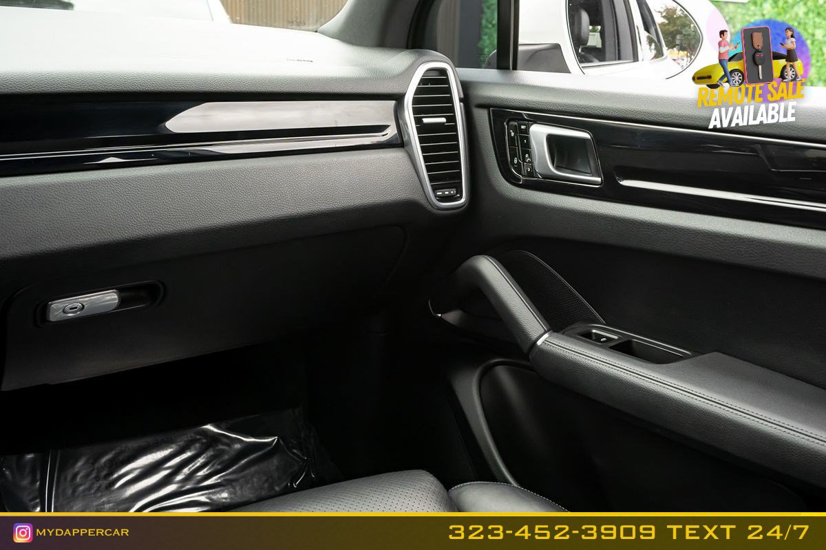 Used 2019 Porsche Cayenne AWD/4WD image 23