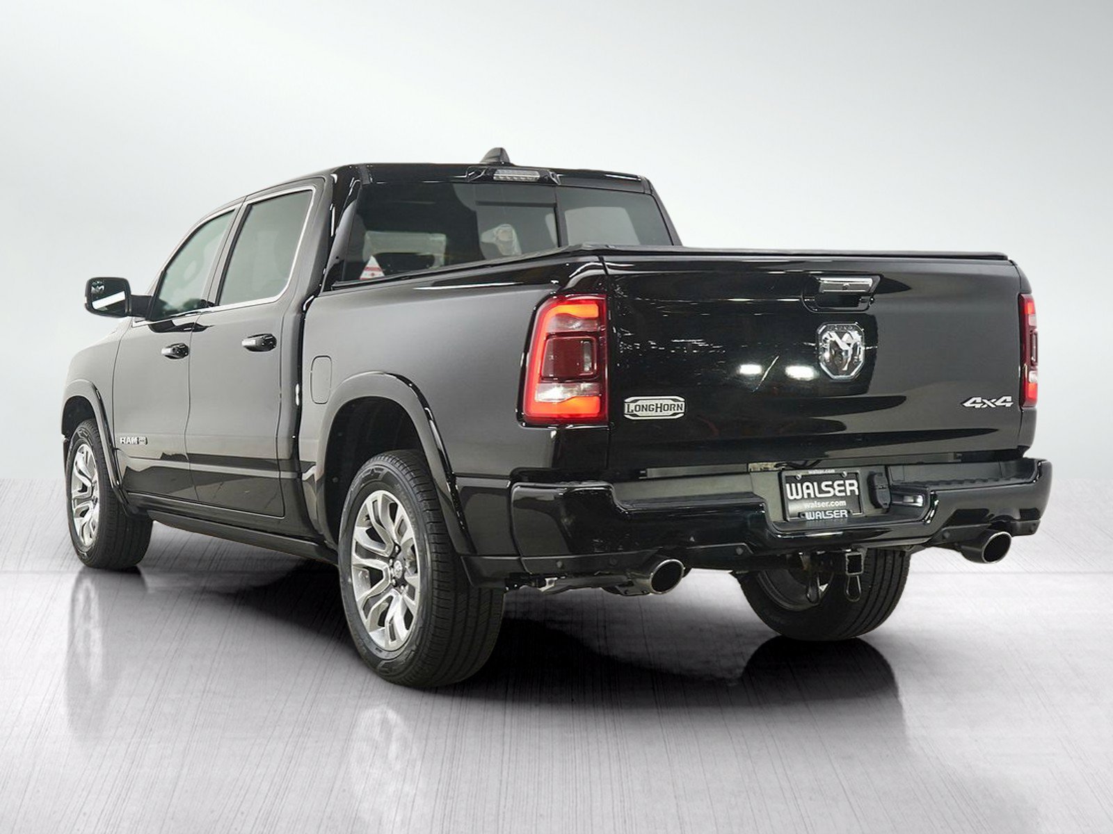 Used 2022 RAM 1500 Limited AWD/4WD image 3