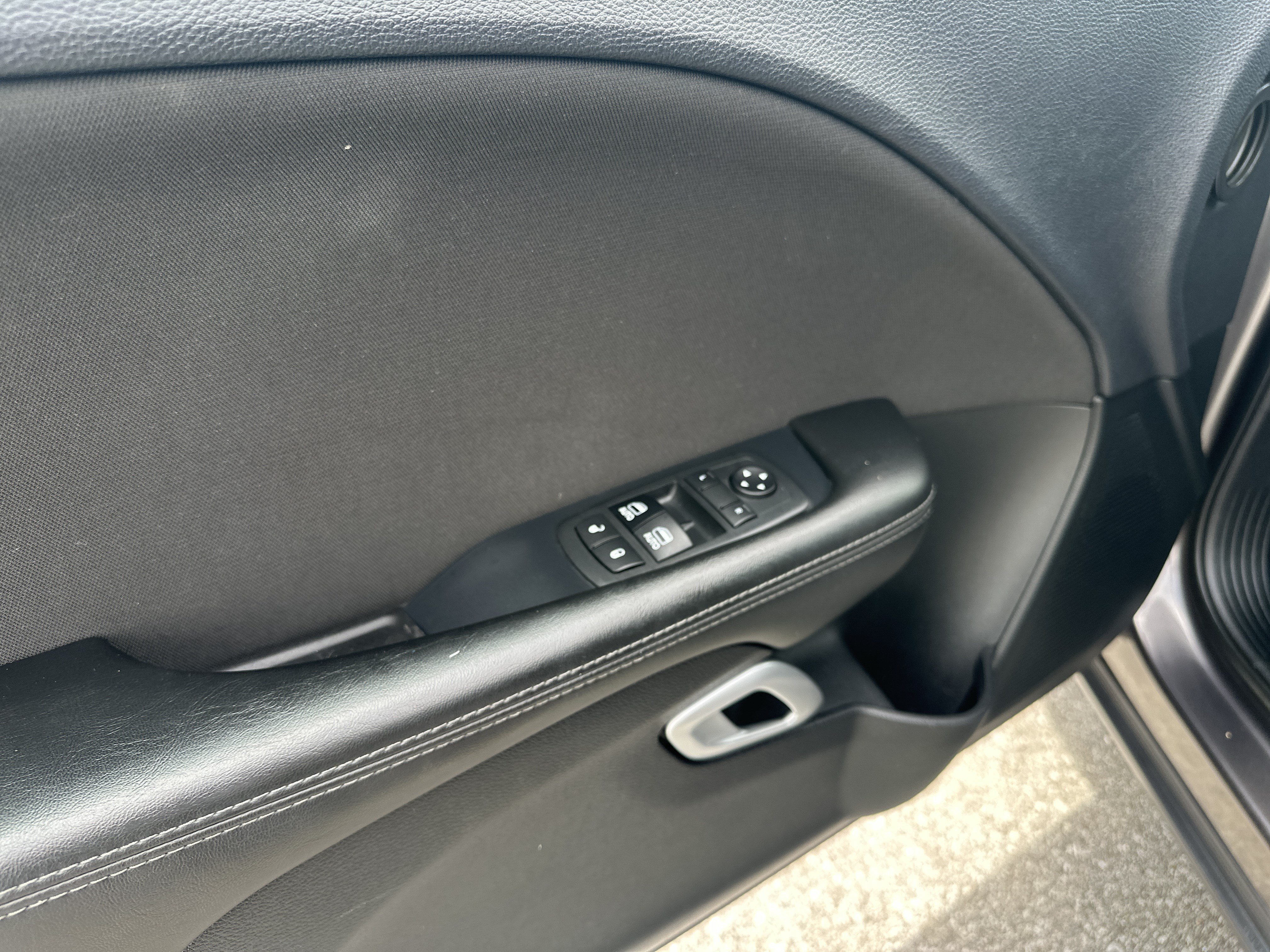 Used 2017 Dodge Challenger SXT RWD image 16