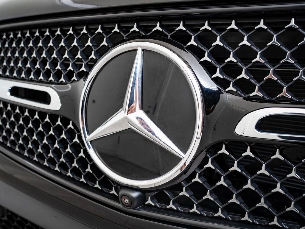 New 2026 Mercedes-Benz GLC 300 4MATIC image 3