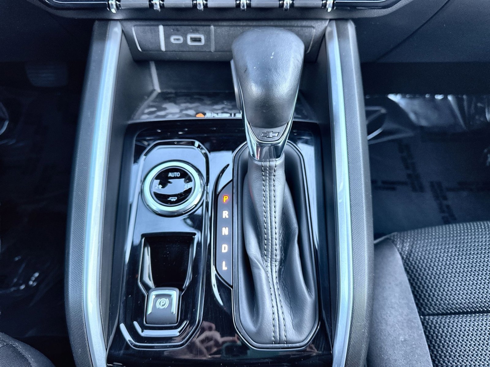 Used 2024 Chevrolet Colorado LT w/ LT Convenience Package II image 22