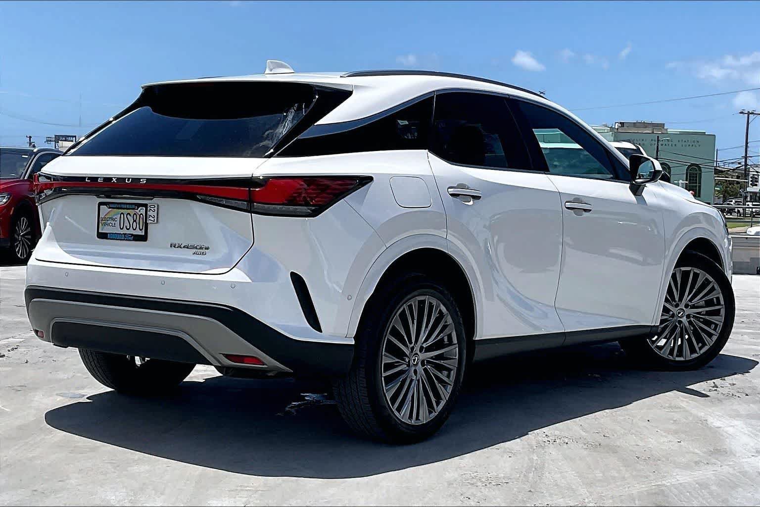 Used 2024 Lexus RX 450h AWD w/ Luxury Package image 22