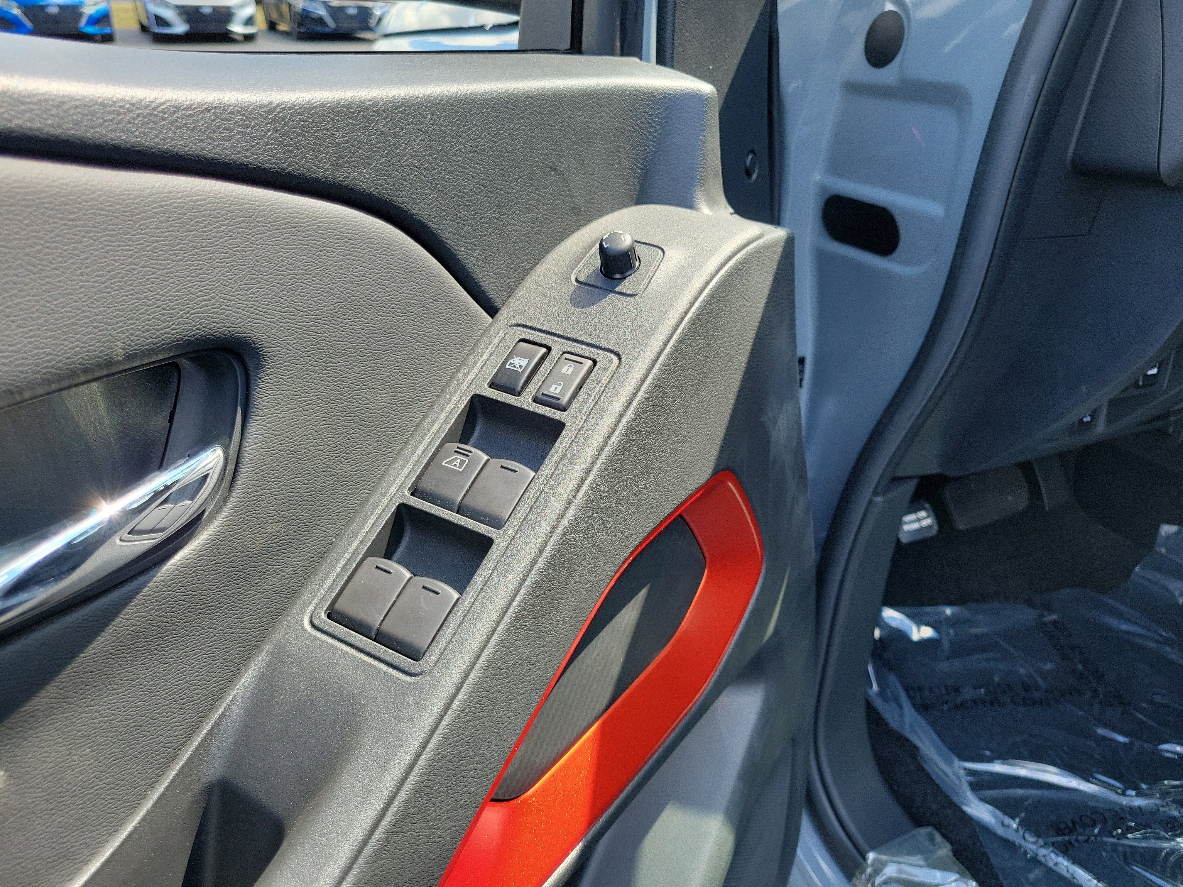 New 2025 Nissan Frontier PRO-4X image 18