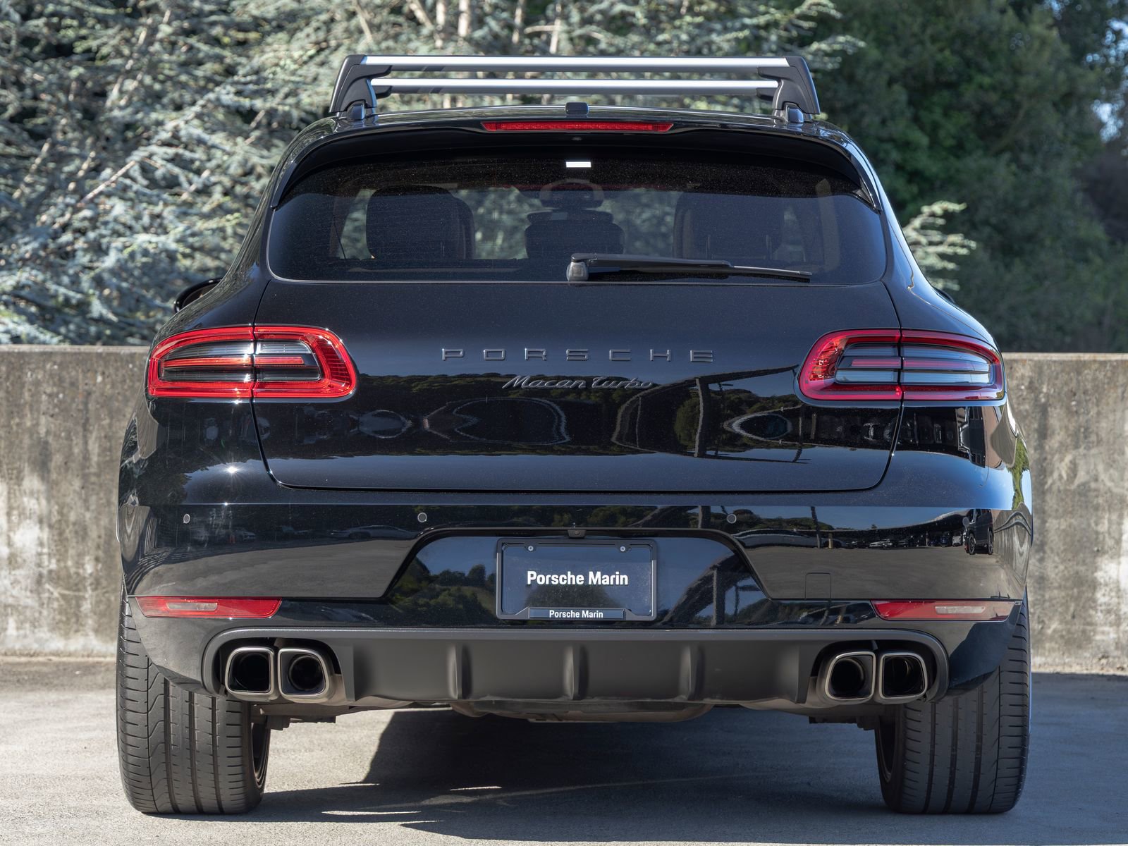 Used 2016 Porsche Macan Turbo image 10