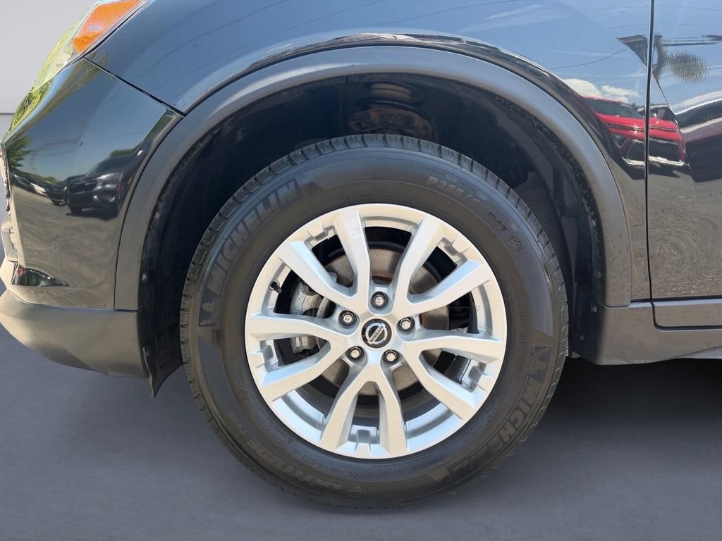 Used 2019 Nissan Rogue SV AWD/4WD image 9