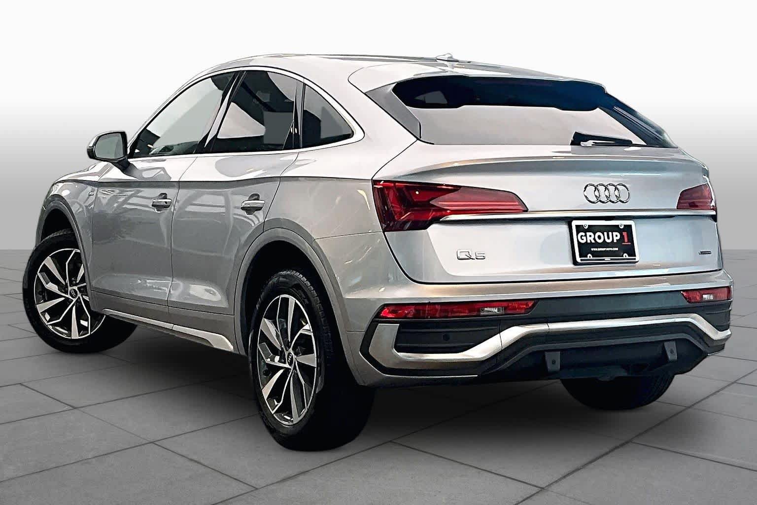 Used 2023 Audi Q5 2.0T Premium w/ Convenience Package AWD/4WD image 11