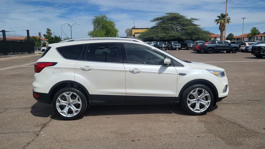 Used 2019 Ford Escape Titanium FWD image 10