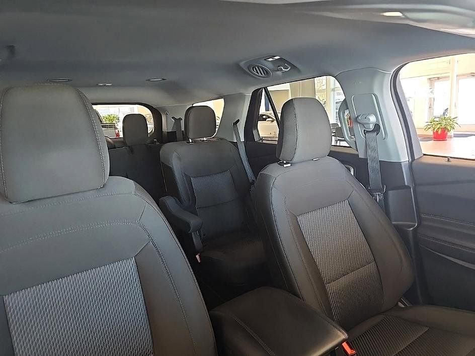 Used 2024 Ford Explorer XLT w/ Class IV Trailer Tow Package image 36