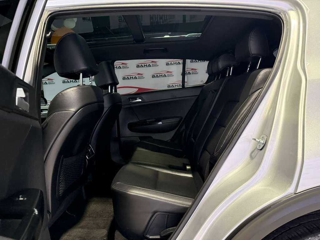 Used 2022 Kia Sportage Nightfall Edition w/ Nighfall AWD Premium Package image 30
