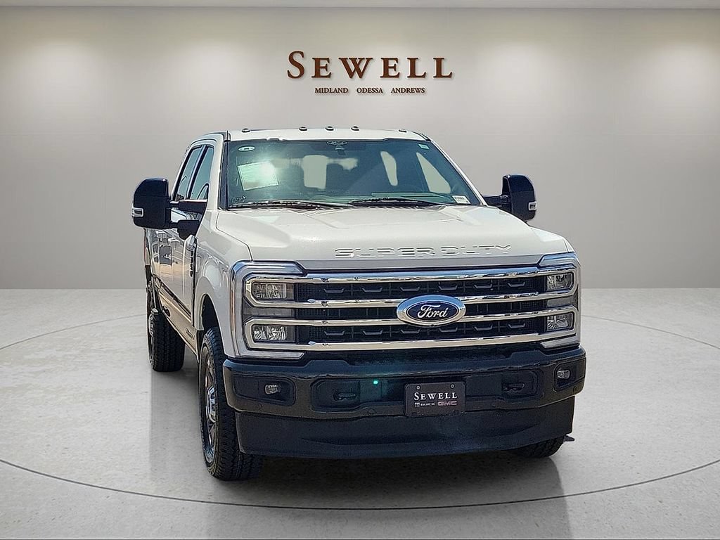 Used 2024 Ford F350 King Ranch w/ FX4 Off-Road Package AWD/4WD image 7