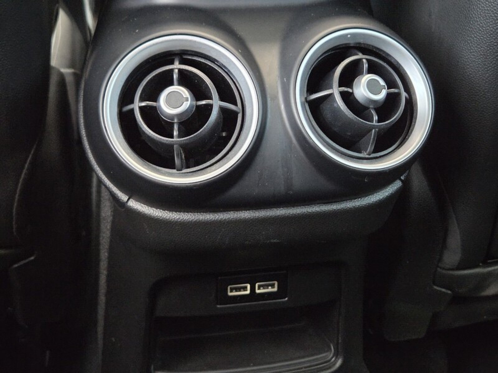 Used 2019 Alfa Romeo Stelvio AWD w/ Nero Edizione image 15
