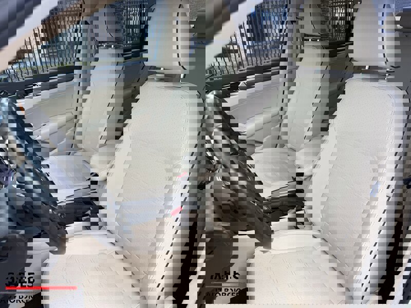 Used 2017 Volkswagen Passat 1.8T R-Line image 19