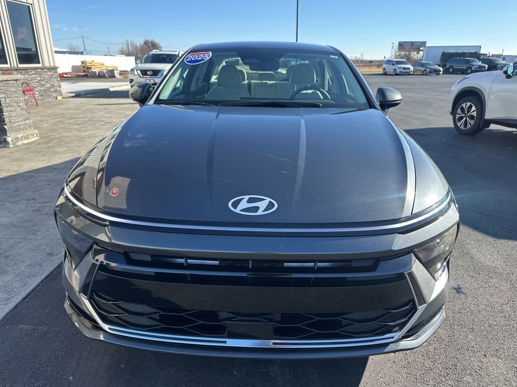 Used 2025 Hyundai Sonata SEL image 3
