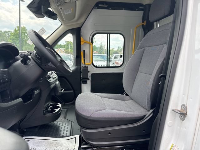 Used 2024 RAM ProMaster 3500 w/ Delivery Van Package FWD image 9