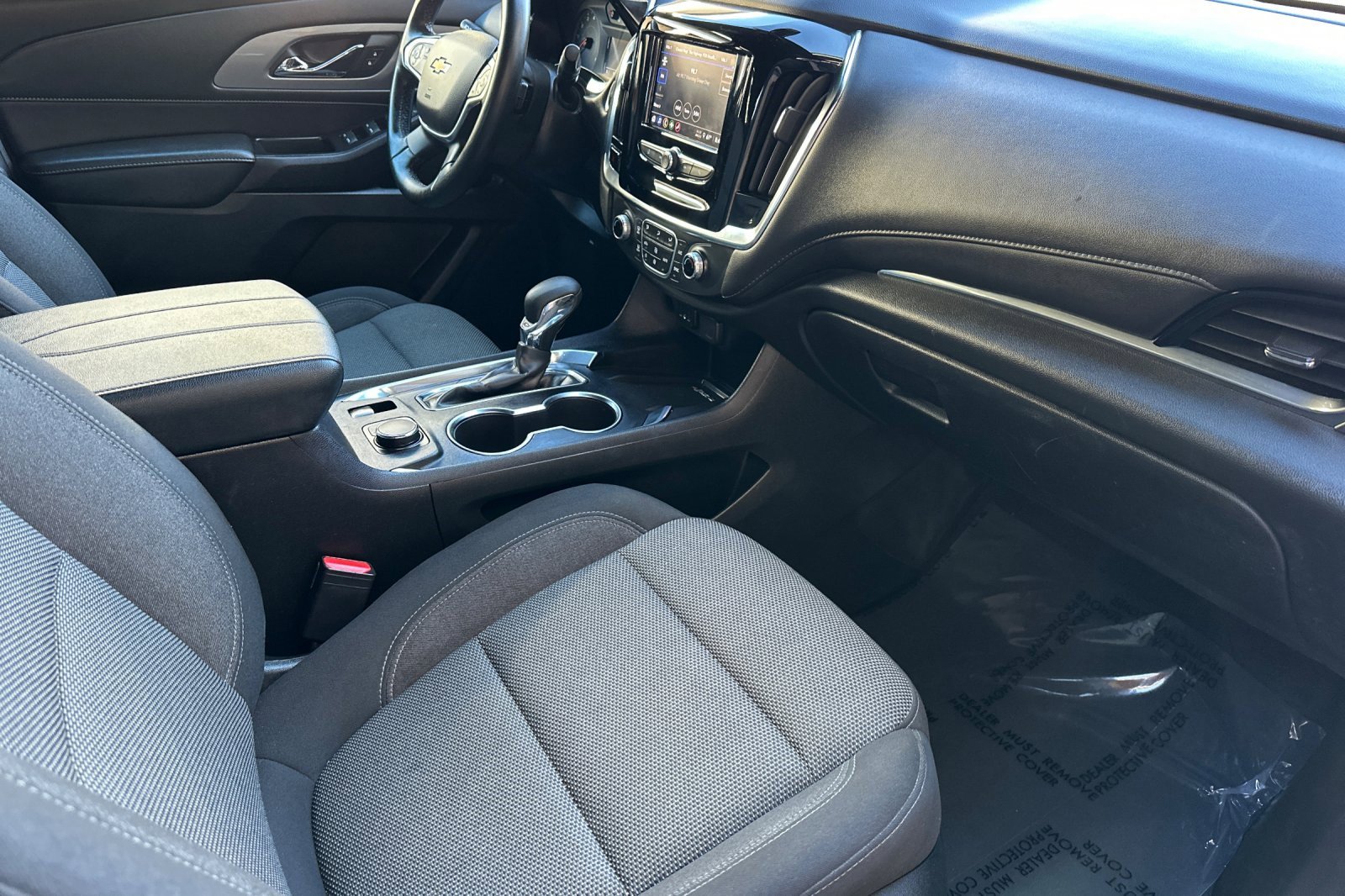 Used 2023 Chevrolet Traverse LT image 21
