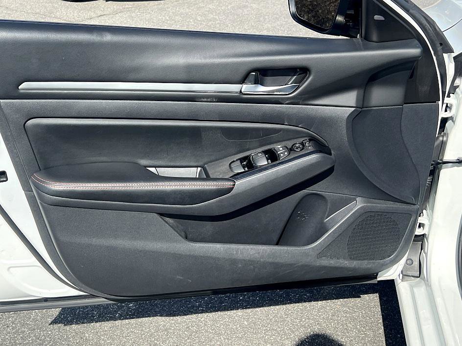 Certified 2024 Nissan Altima 2.5 SR image 19