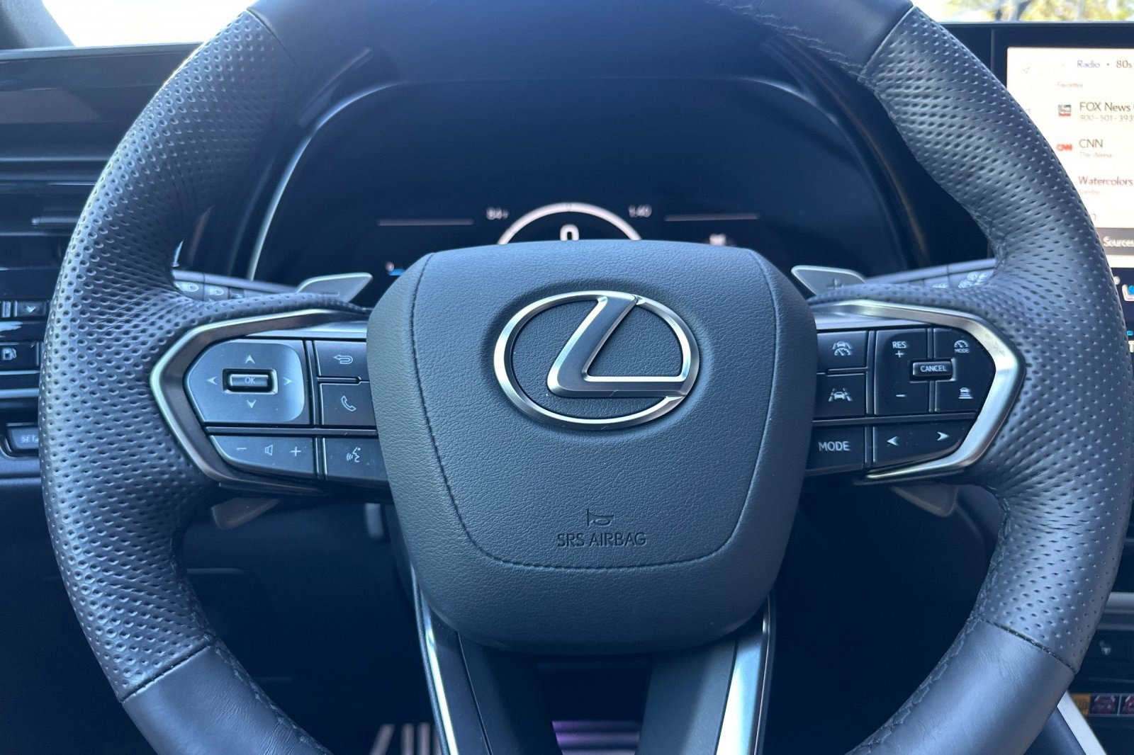 Used 2025 Lexus TX 500h AWD w/ Technology Package image 31