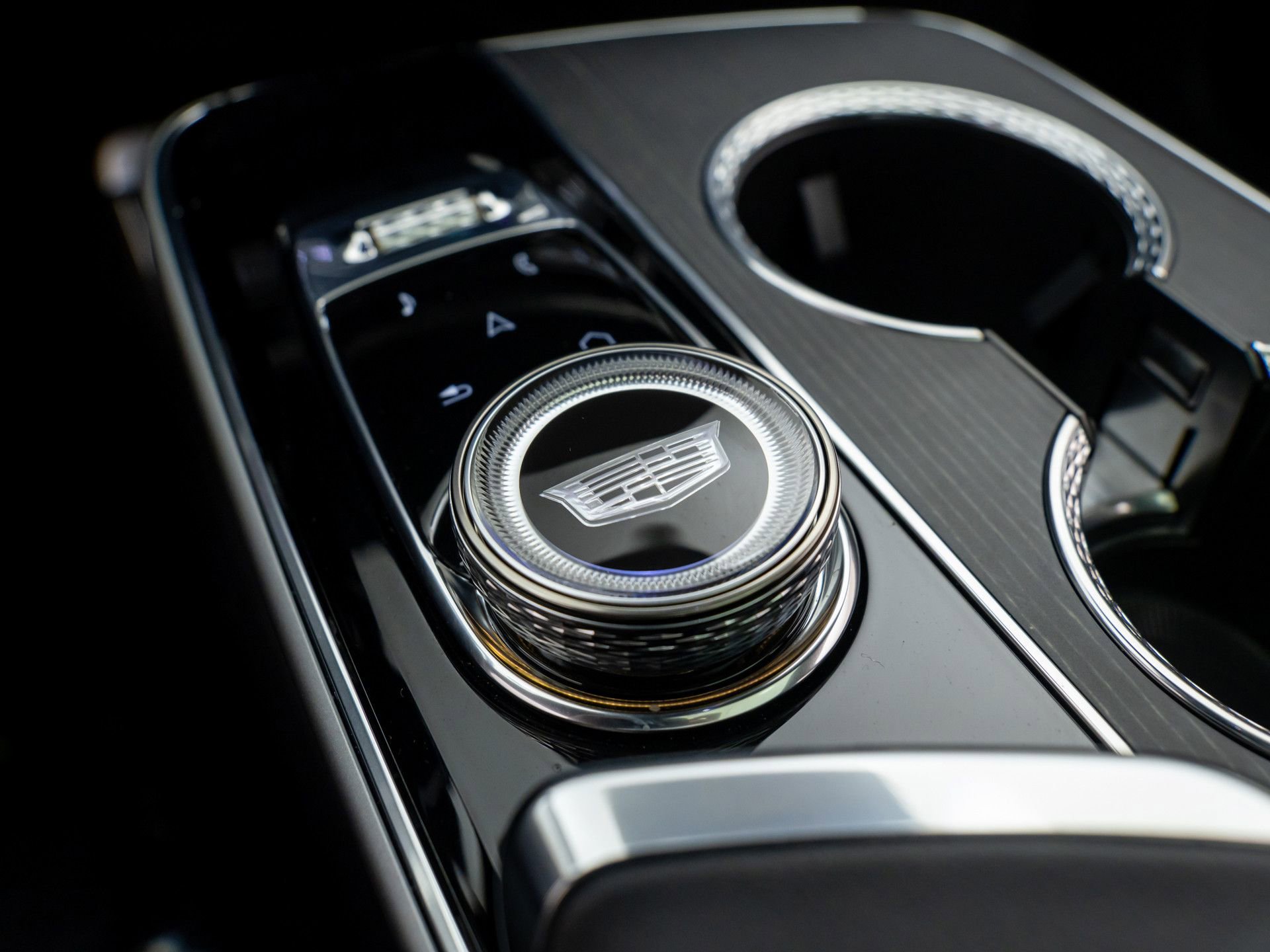 Certified 2024 Cadillac Lyriq Luxury w/ LPO, Floor Liner Package image 34