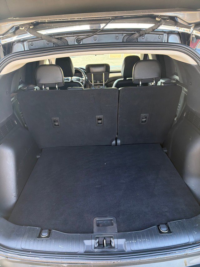 Used 2022 Ford Escape SEL w/ Technology Package image 6