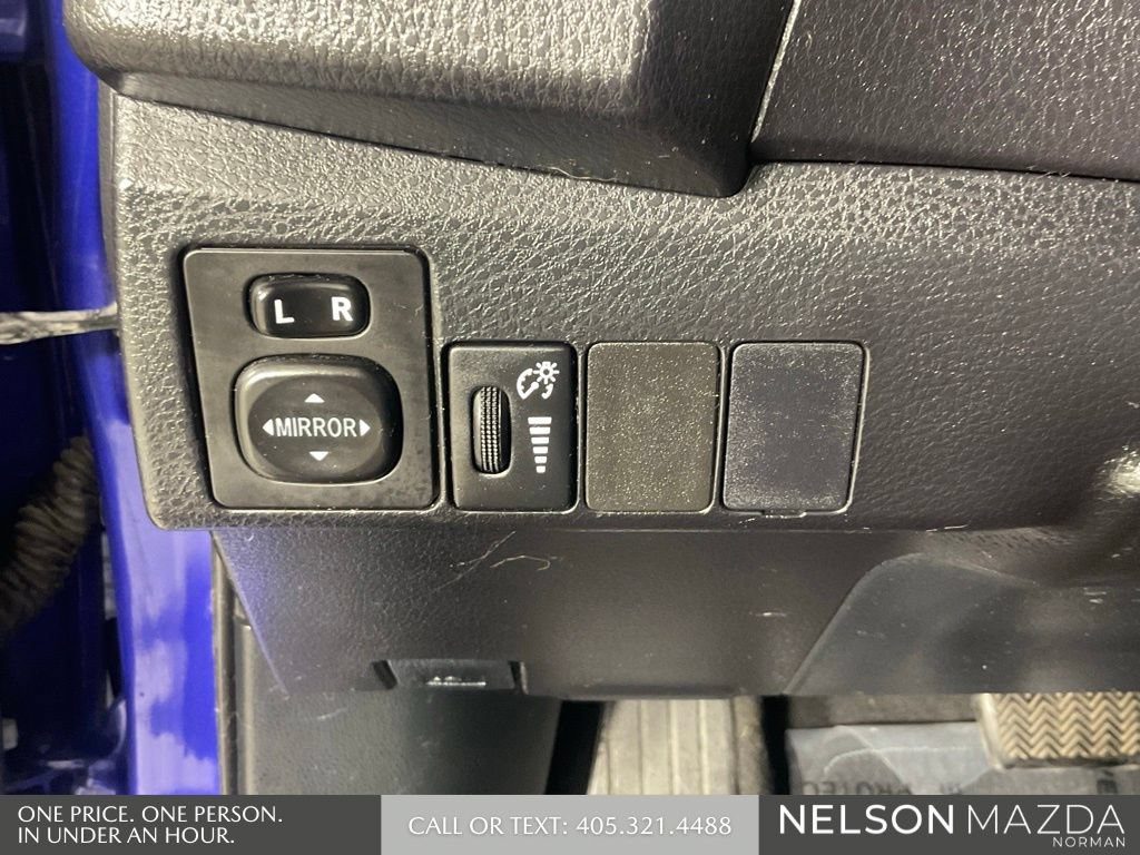 Used 2015 Toyota Corolla S Premium FWD image 42