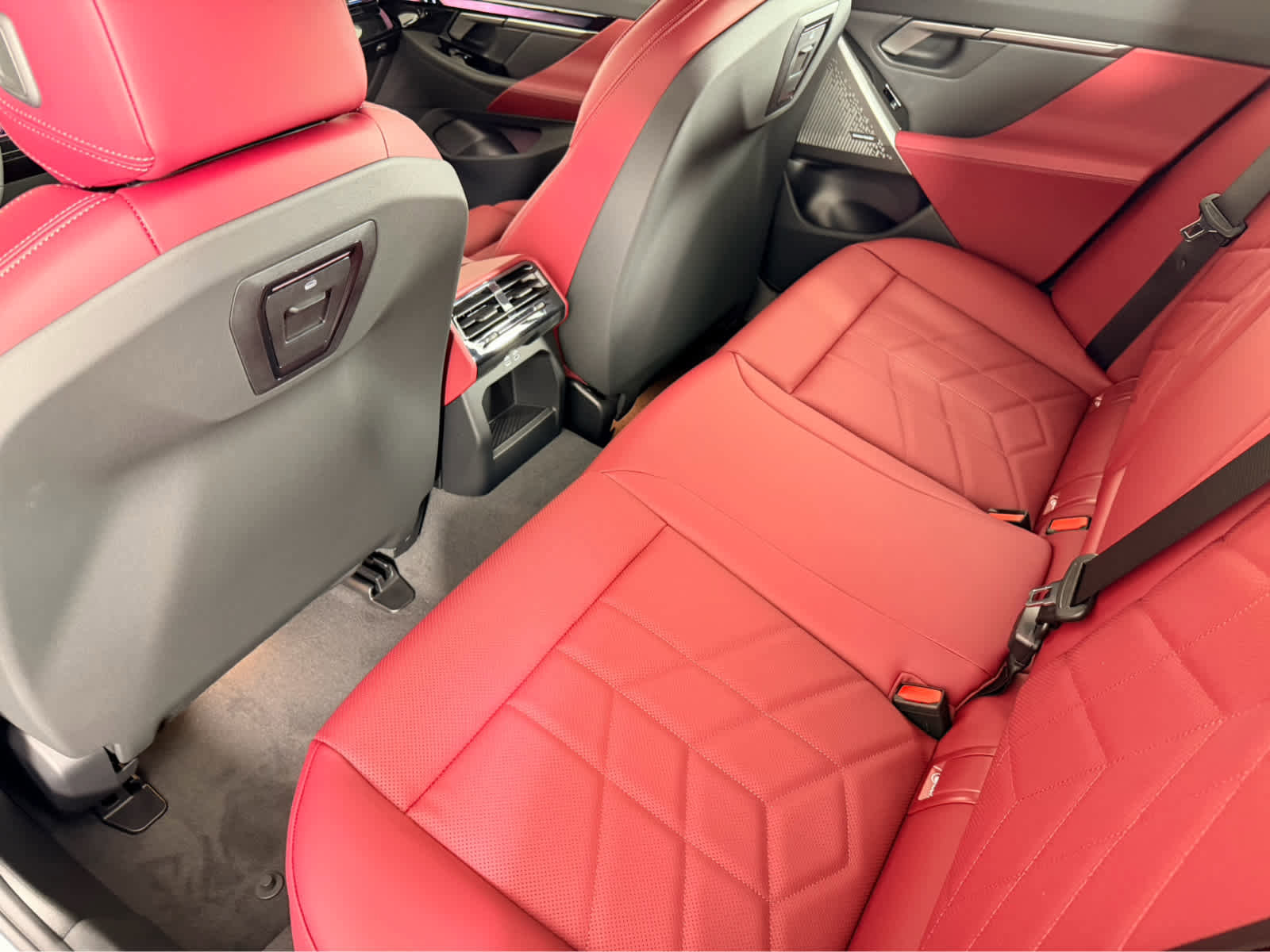 New 2026 BMW i5 eDrive40 w/ M Sport Package image 19