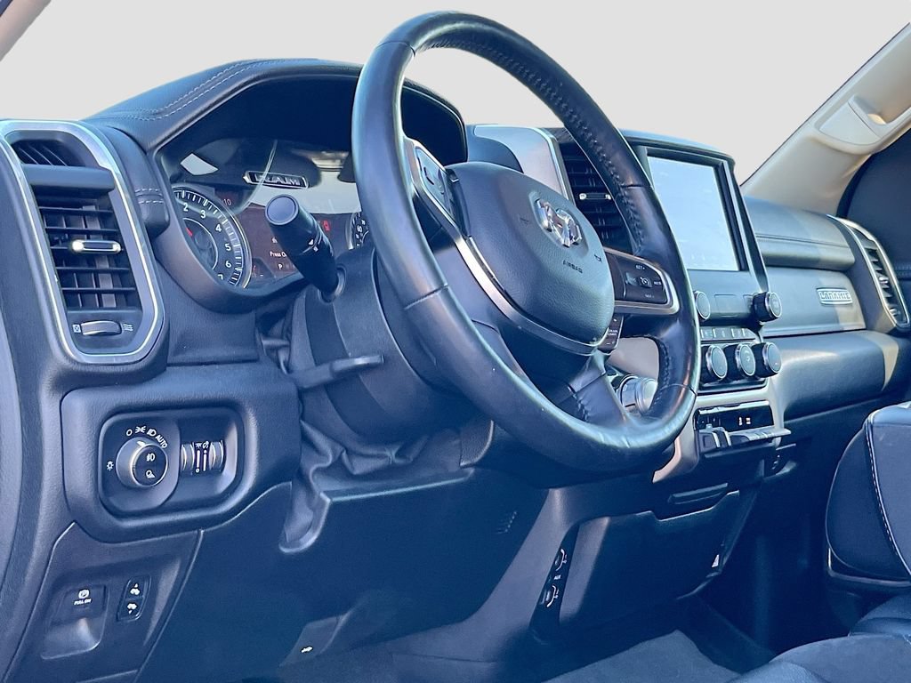 Used 2020 RAM 1500 Laramie AWD/4WD image 9