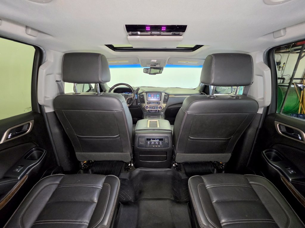 Used 2018 GMC Yukon XL Denali w/ Open Road Package AWD/4WD image 12