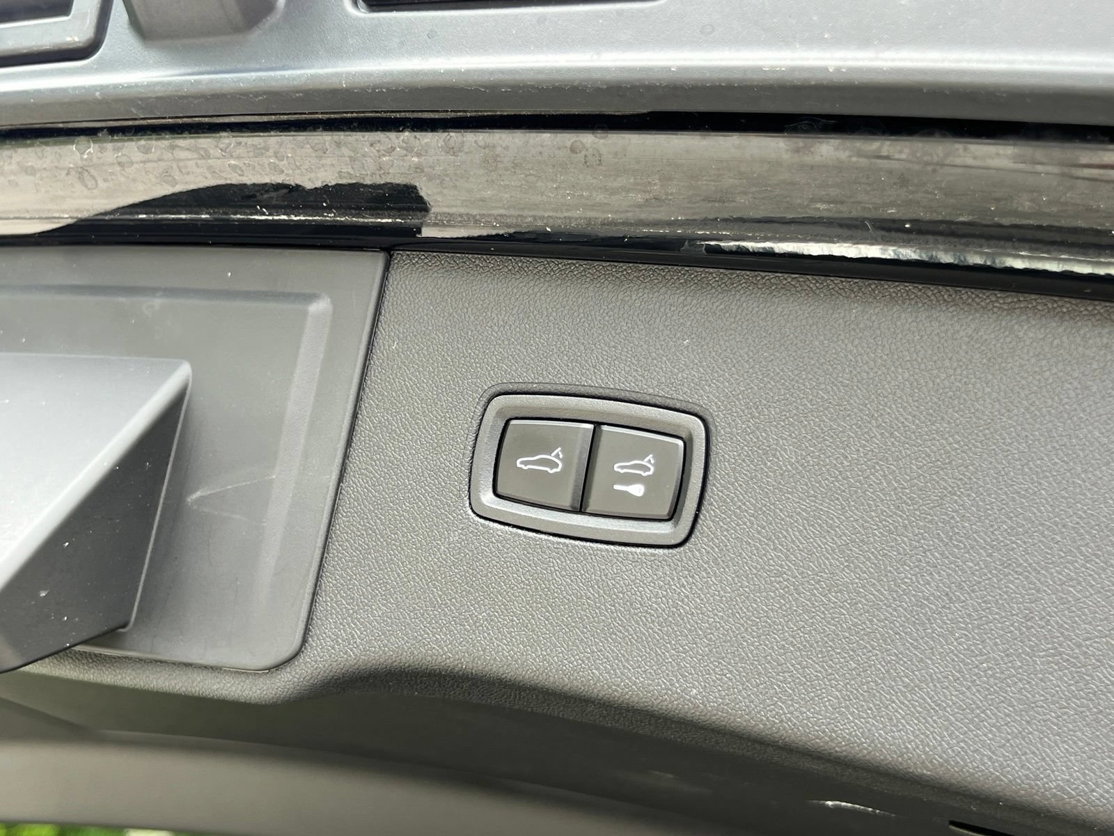 Used 2026 Porsche Cayenne AWD/4WD image 22