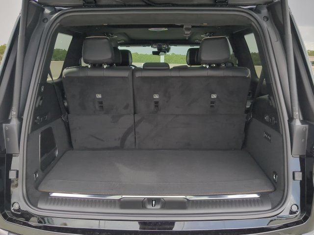 New 2026 Jeep Grand Wagoneer Summit AWD/4WD image 14