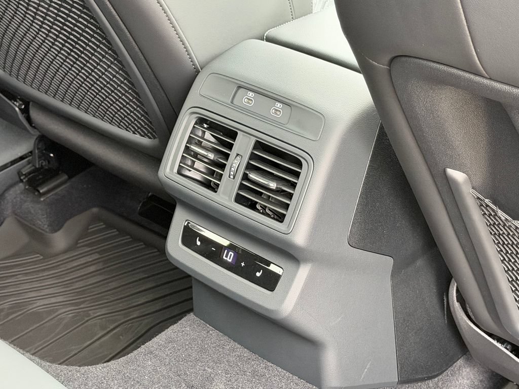 New 2026 Audi SQ5 Prestige AWD/4WD image 13