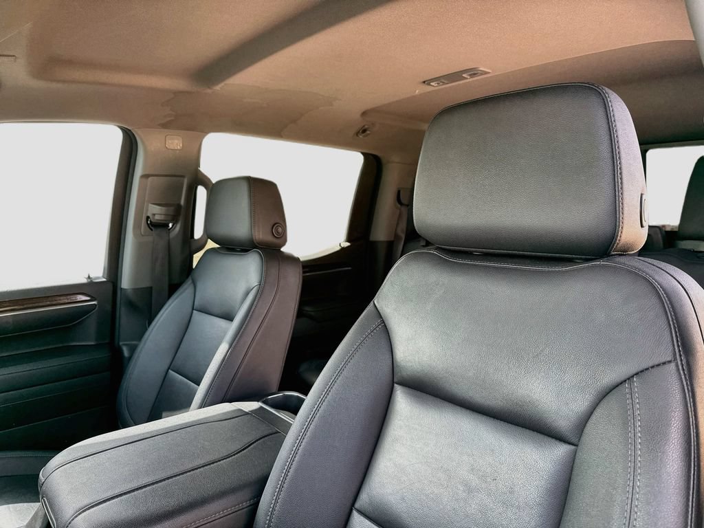 Used 2024 GMC Sierra 1500 Elevation w/ Elevation Premium Package AWD/4WD image 13