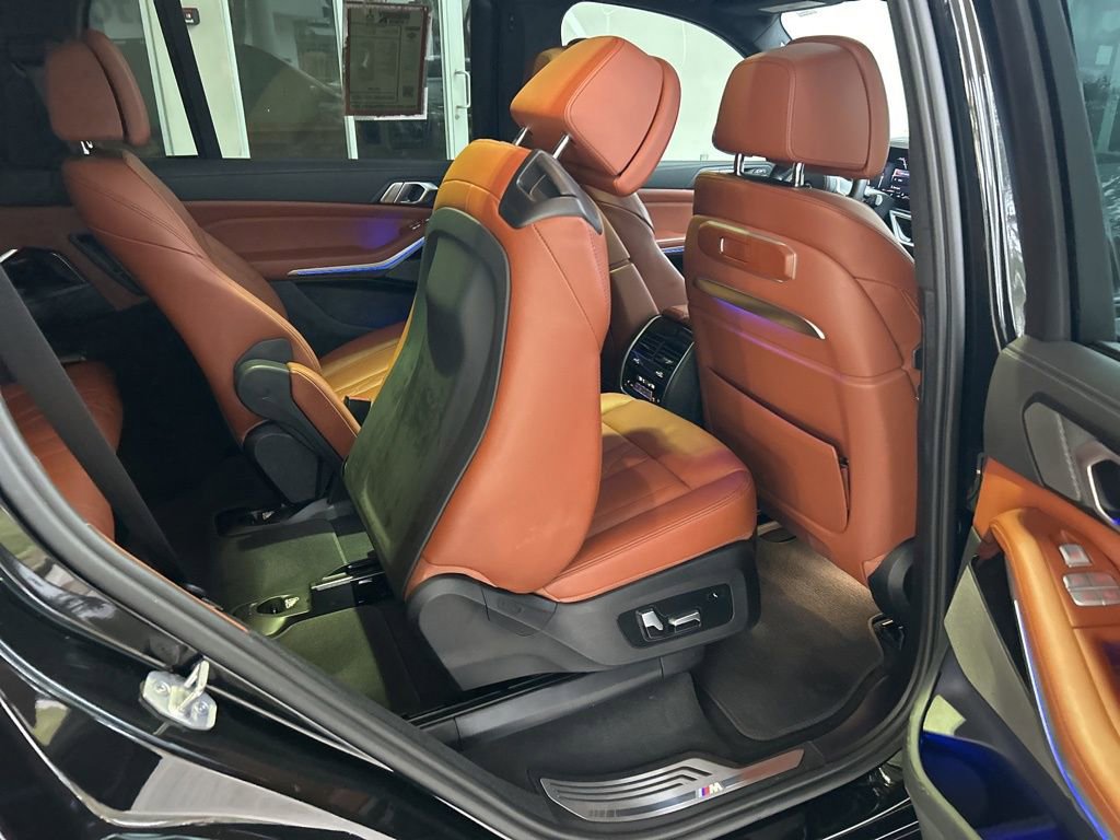 Used 2023 BMW X7 M60i w/ Executive Package image 36