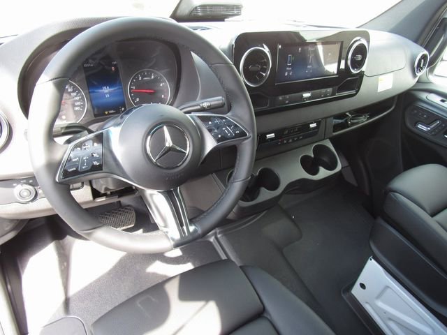 New 2025 Mercedes-Benz Sprinter 2500 image 35
