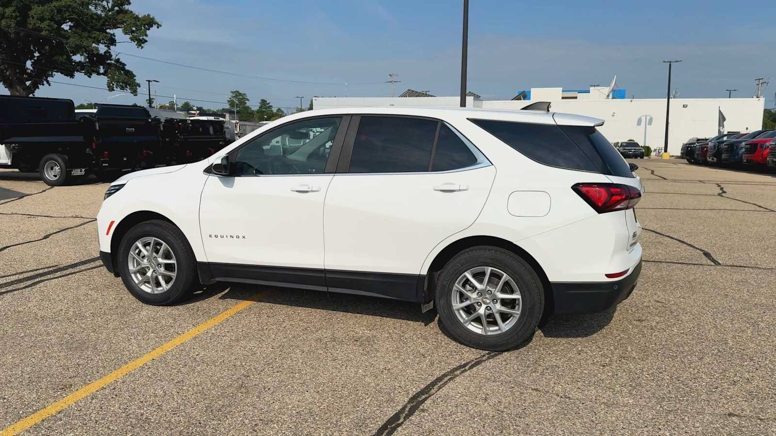 Certified 2024 Chevrolet Equinox LT AWD/4WD image 7