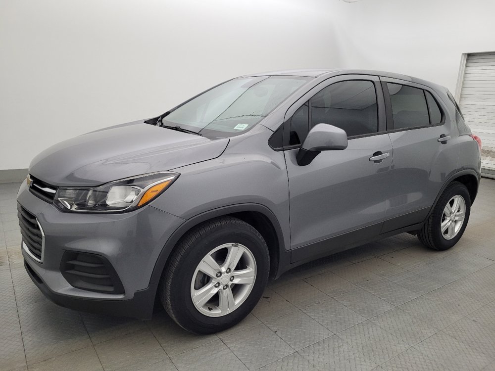 Used 2020 Chevrolet Trax LS w/ Tint and Cruise Package FWD image 2