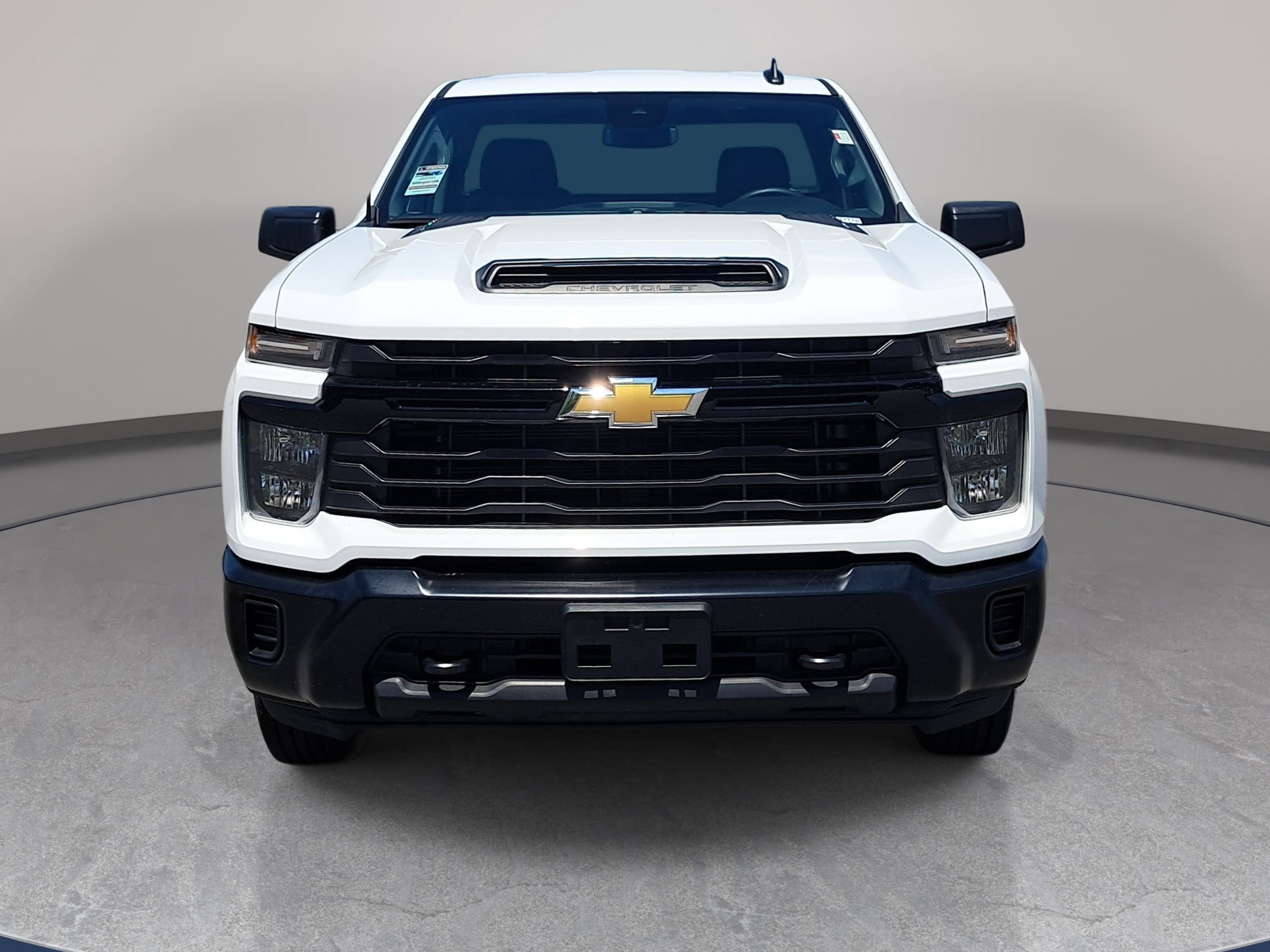 Used 2025 Chevrolet Silverado 2500 W/T w/ WT Convenience Package AWD/4WD image 2