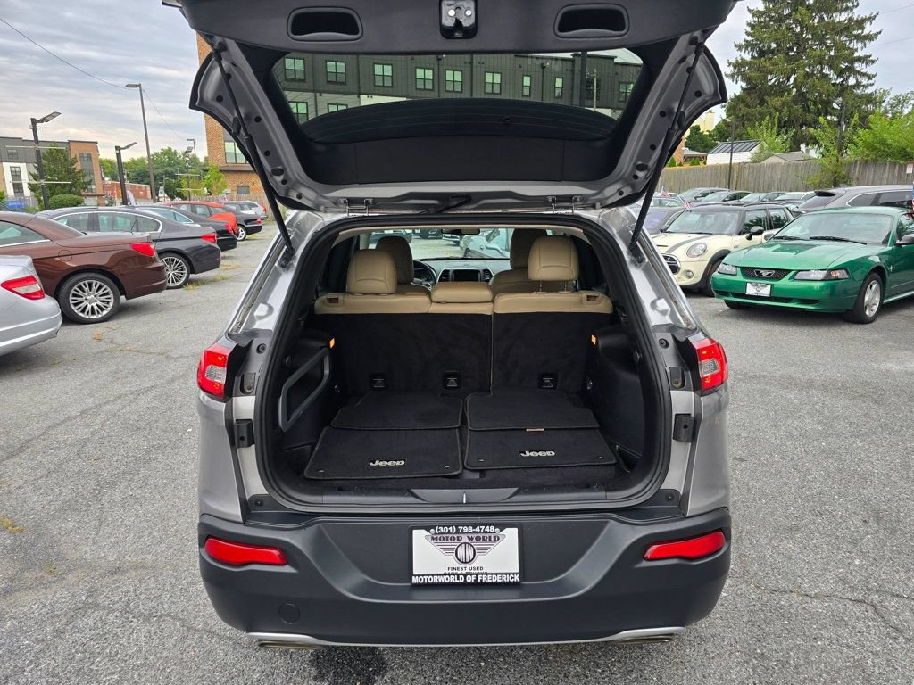 Used 2016 Jeep Cherokee Limited AWD/4WD image 14