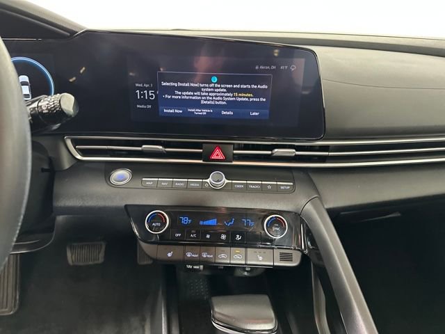 Certified 2023 Hyundai Elantra SEL w/ Convenience Package image 21